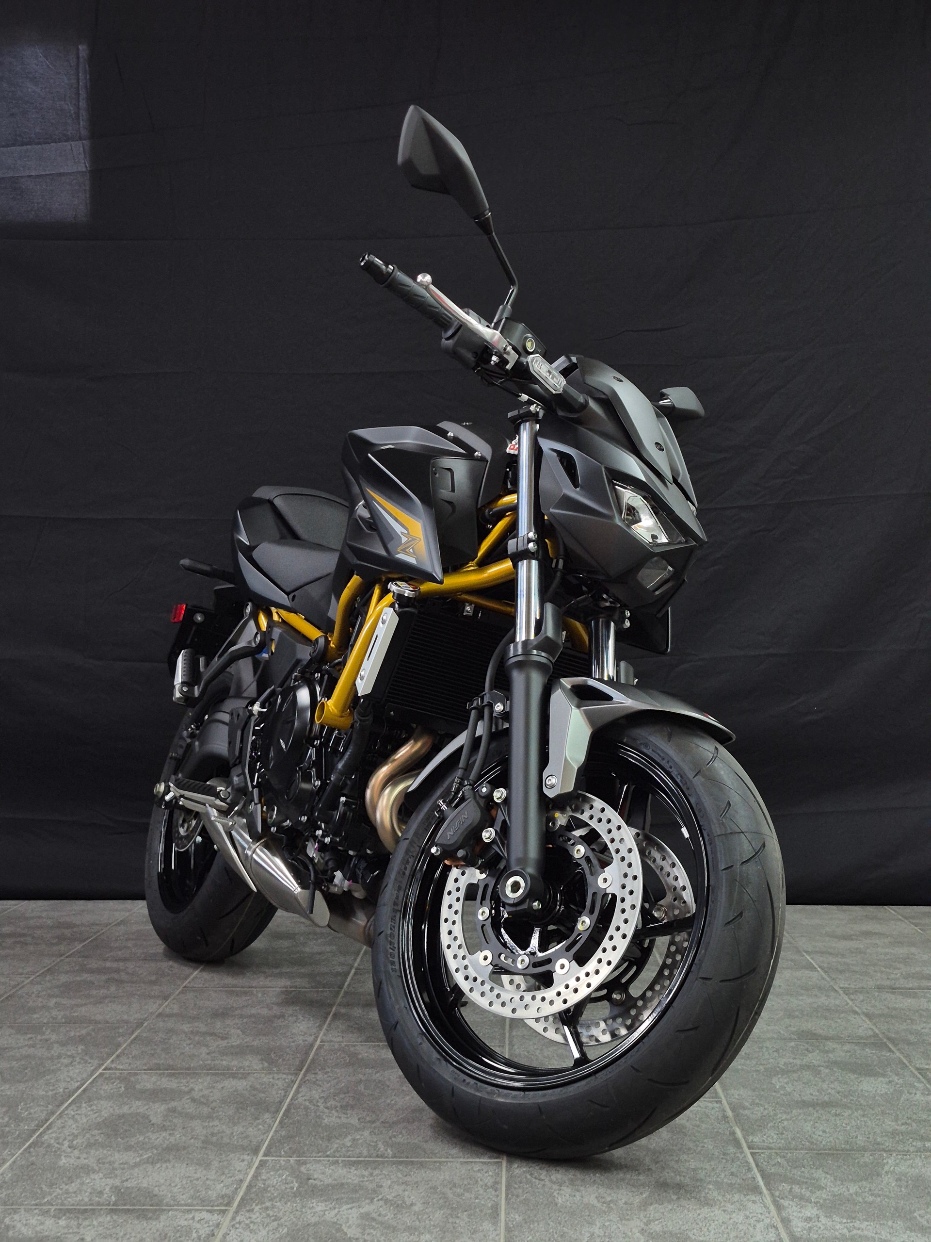KAWASAKI Z 650 S (35kW)-image-11