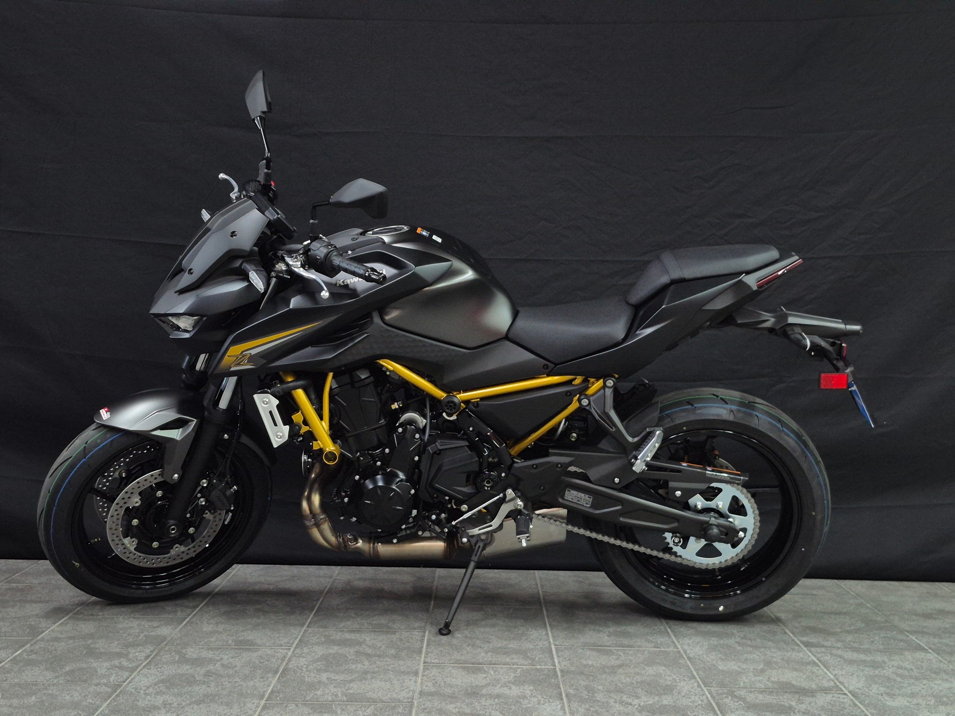 KAWASAKI Z 650 S (35kW)-image-3