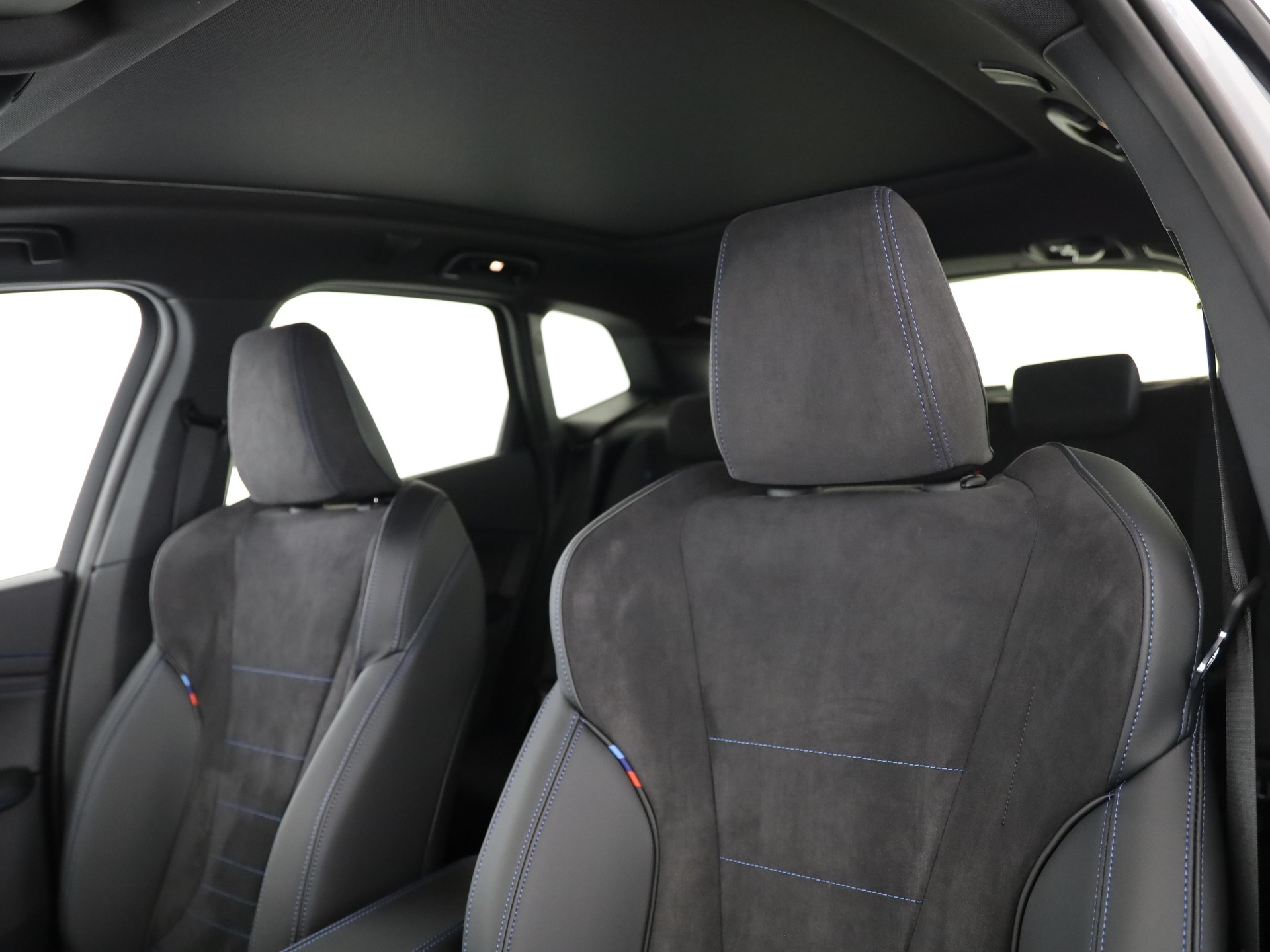 BMW 223i xDrive SDKG Active Tourer-image-13