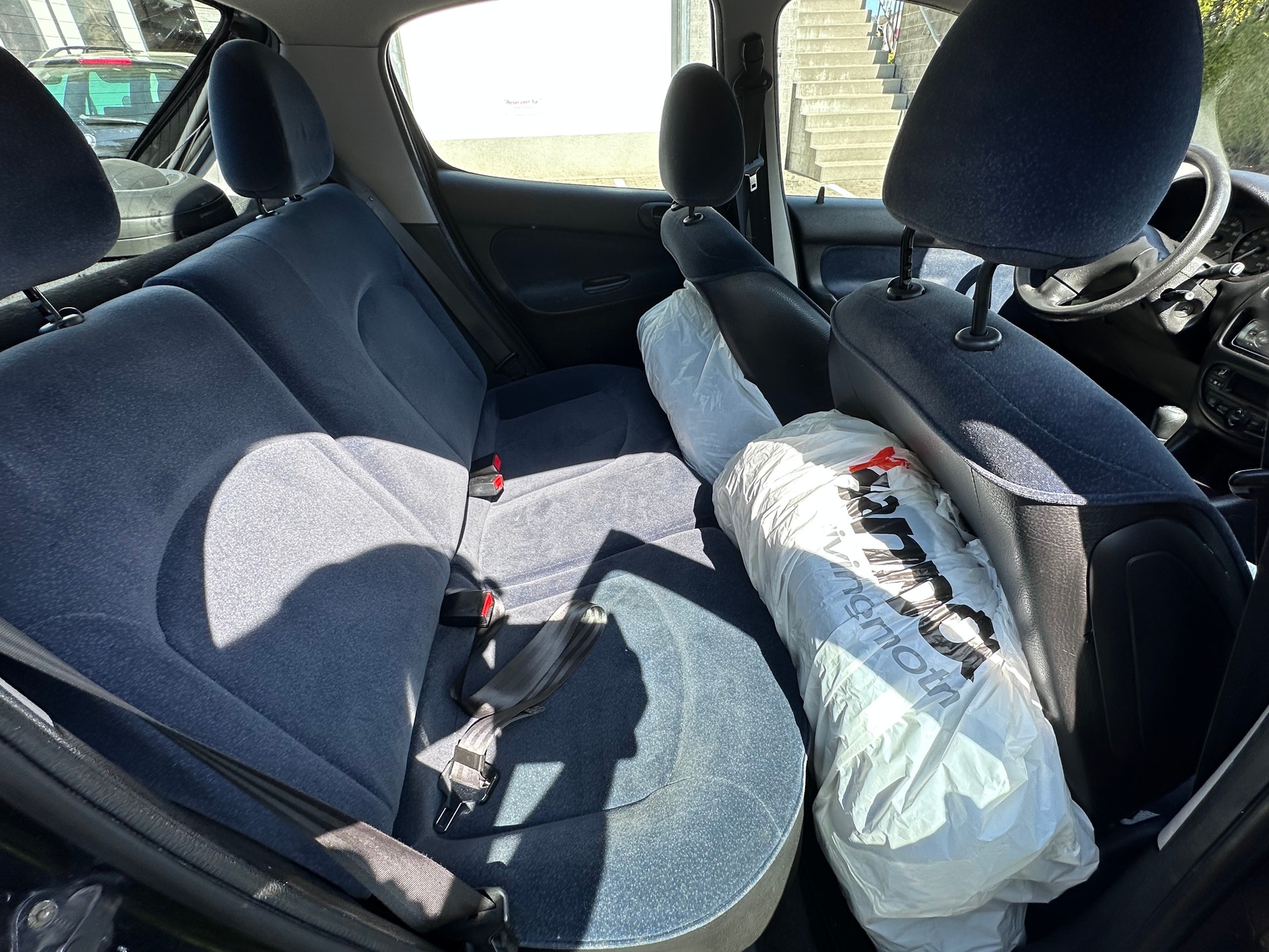 PEUGEOT 206 1.6 XT Premium-image-10