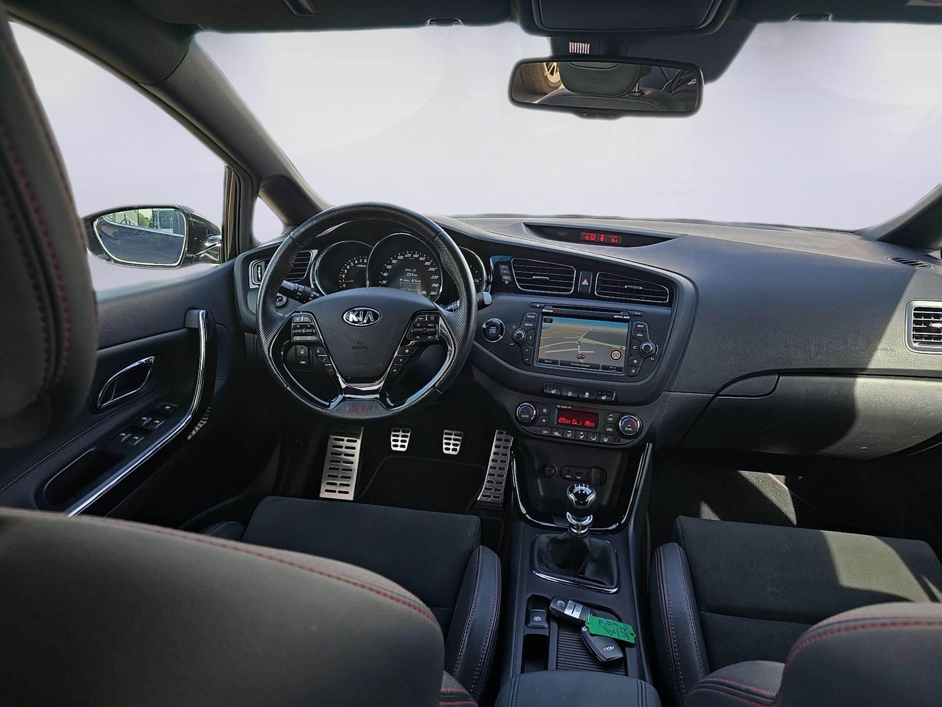 KIA CEED-image-11