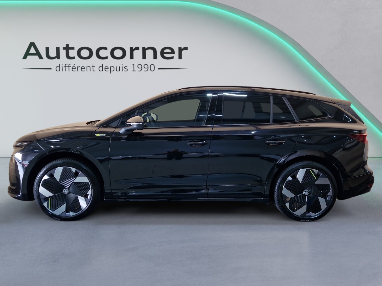 SKODA Enyaq 85x Sportline 4x4-showroom-element-1