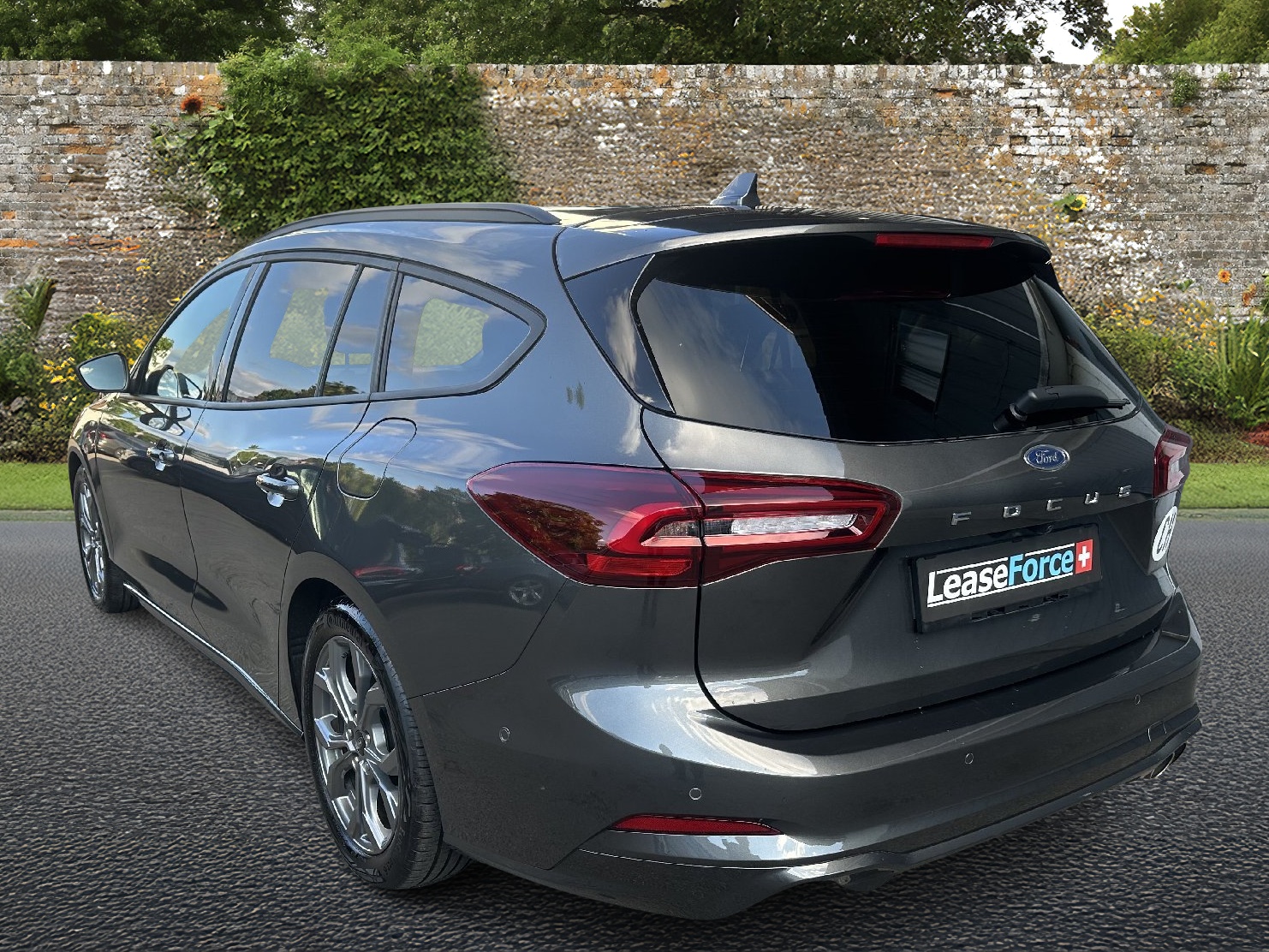 FORD Focus 1.0 MHEV ST-Line X Automat-image-2
