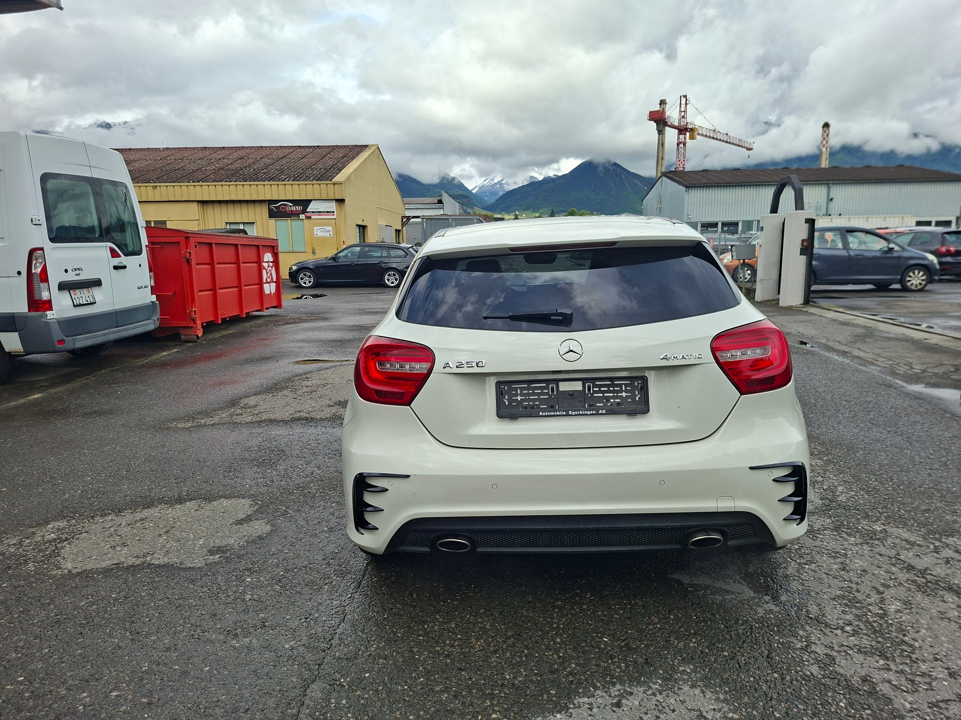 MERCEDES-BENZ A 250 AMG Line 4Matic 7G-DCT-image-11