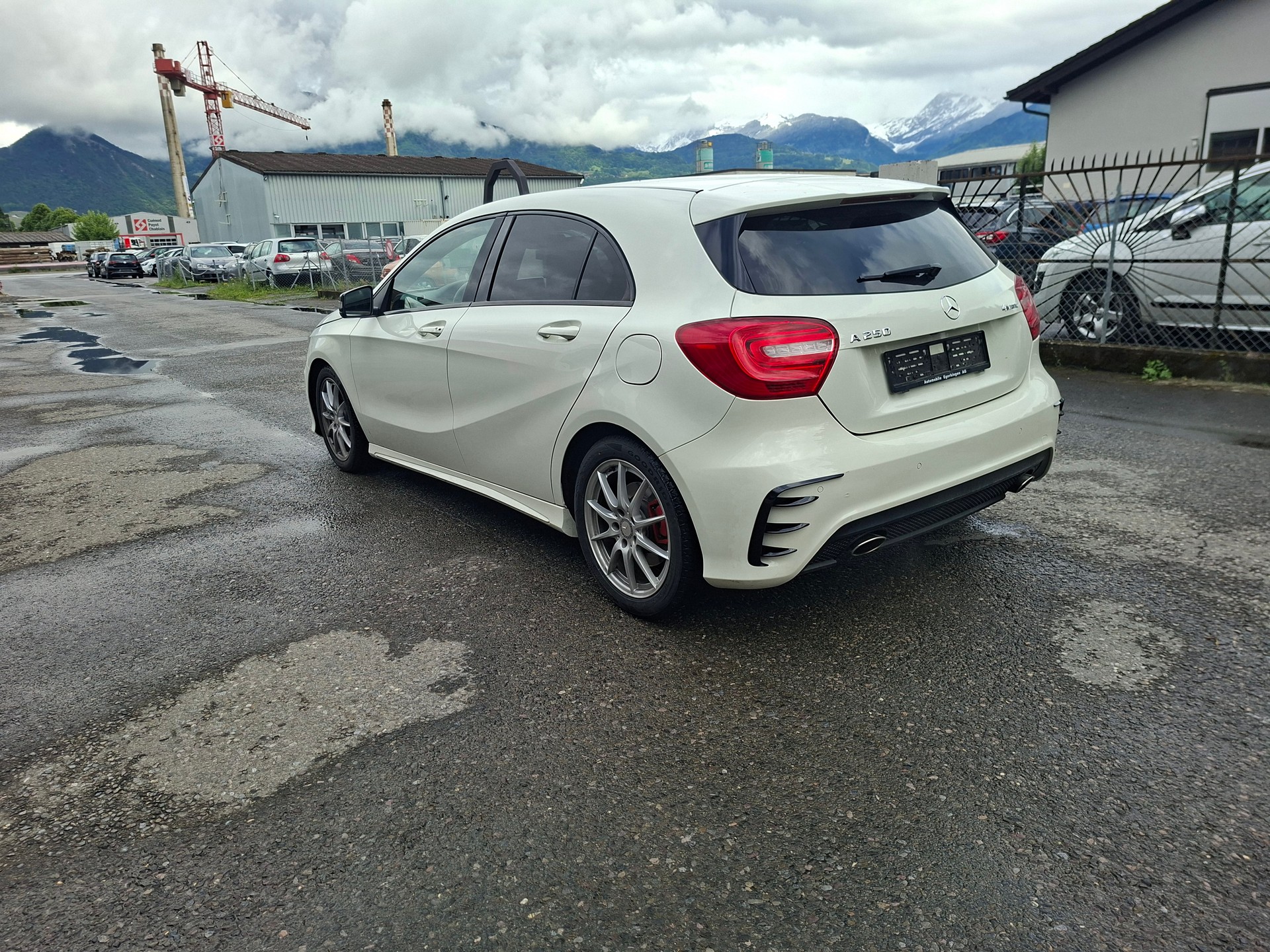 MERCEDES-BENZ A 250 AMG Line 4Matic 7G-DCT-image-10