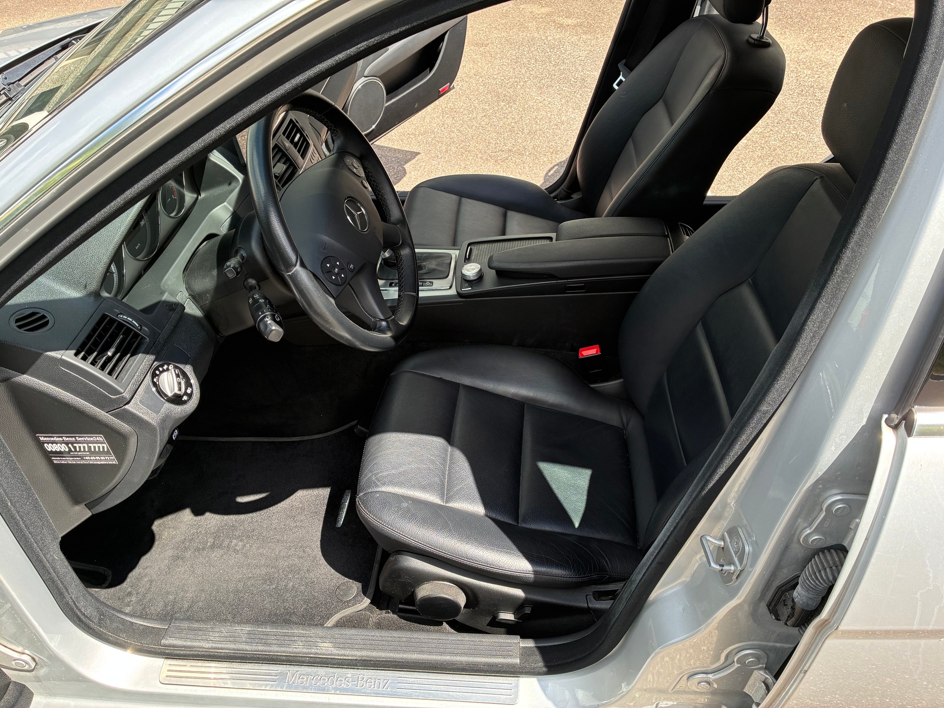 MERCEDES-BENZ C 350 V6-image-2