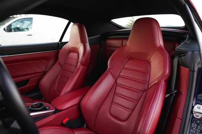 PORSCHE 911 Turbo S Cabriolet PDK-image-18