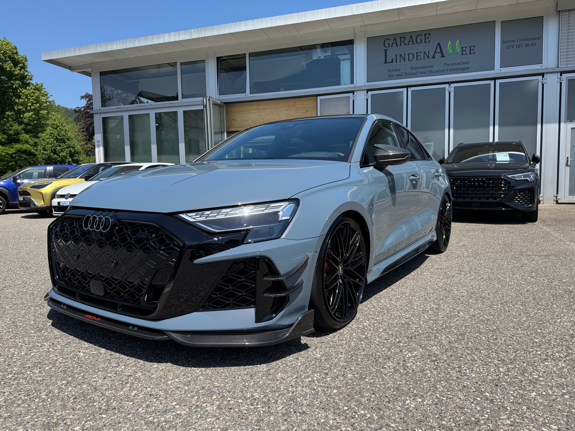 AUDI RS3-R ABT Limousine 2.5 TSI quattro Limited Edition 1 of 125 / 510PS / ABT Schmiedefelgen / ABT Abgasanlage / ABT Aerodynamik-showroom-element-1