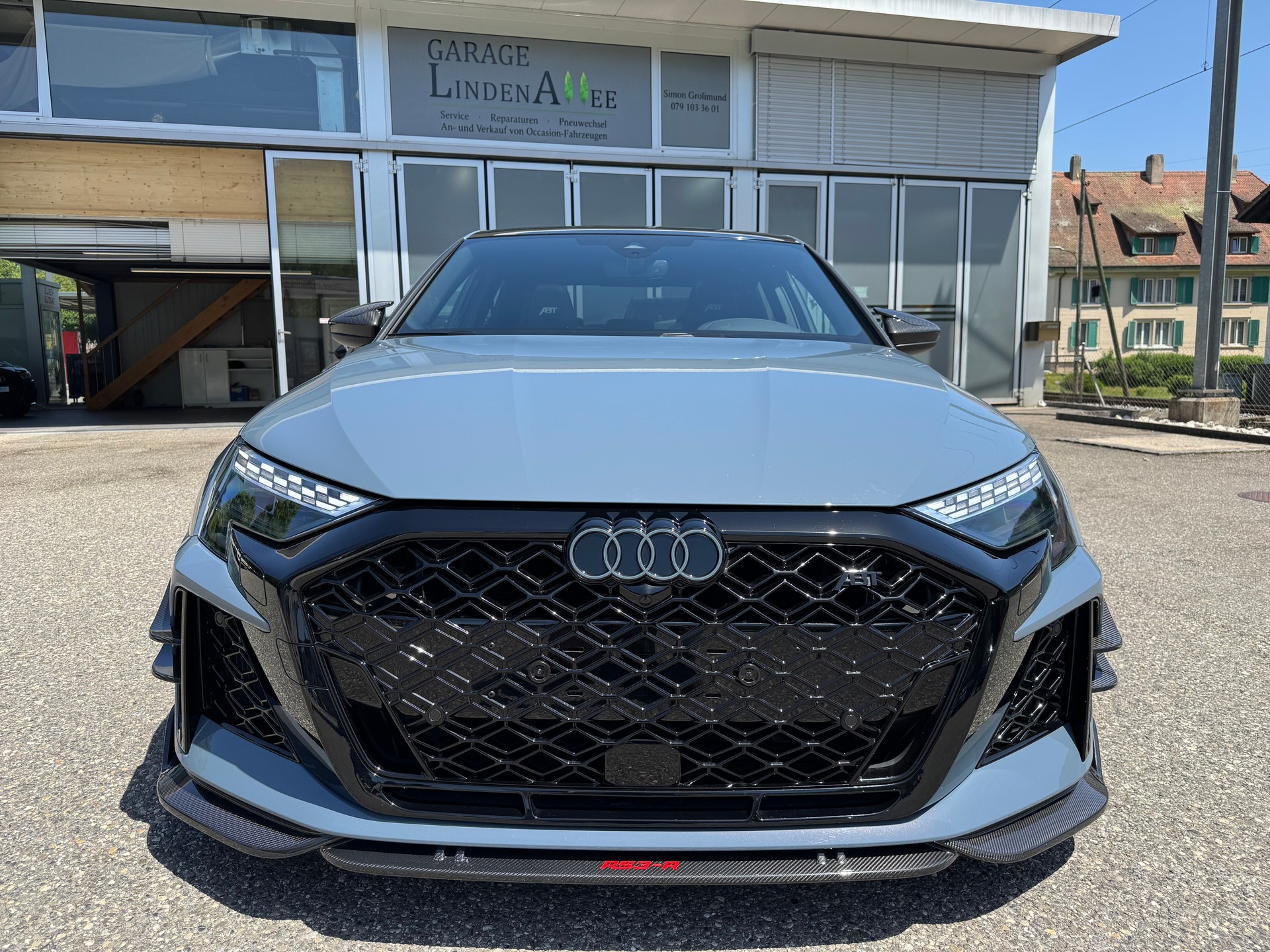 AUDI RS3-R ABT Limousine 2.5 TSI quattro Limited Edition 1 of 125 / 510PS / ABT Schmiedefelgen / ABT Abgasanlage / ABT Aerodynamik-showroom-element-3