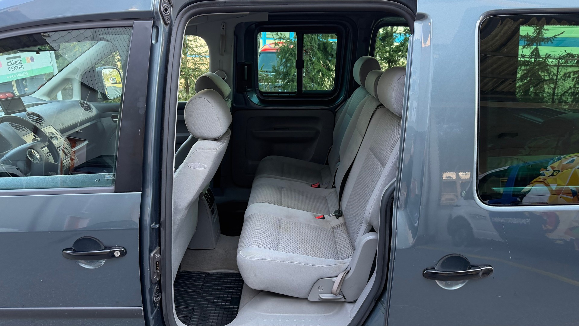 VW Caddy Life 1.6-image-7