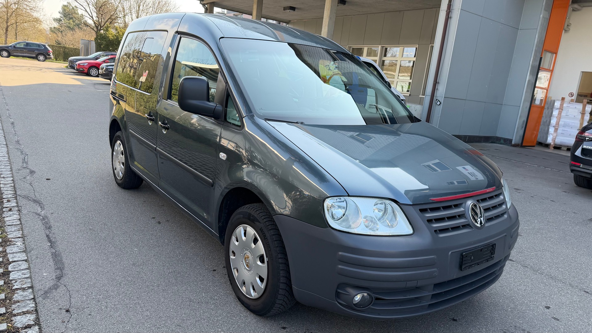 VW Caddy Life 1.6-image-3