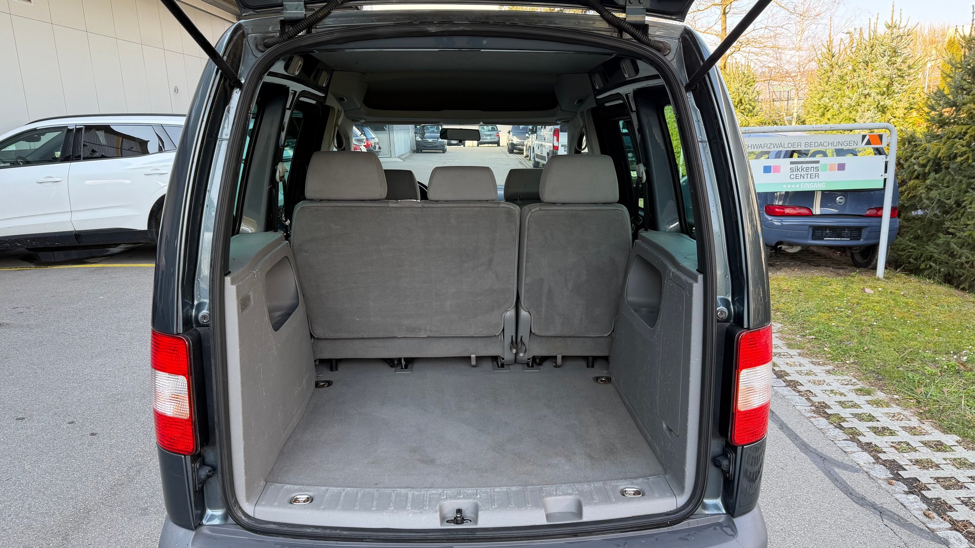 VW Caddy Life 1.6-image-8