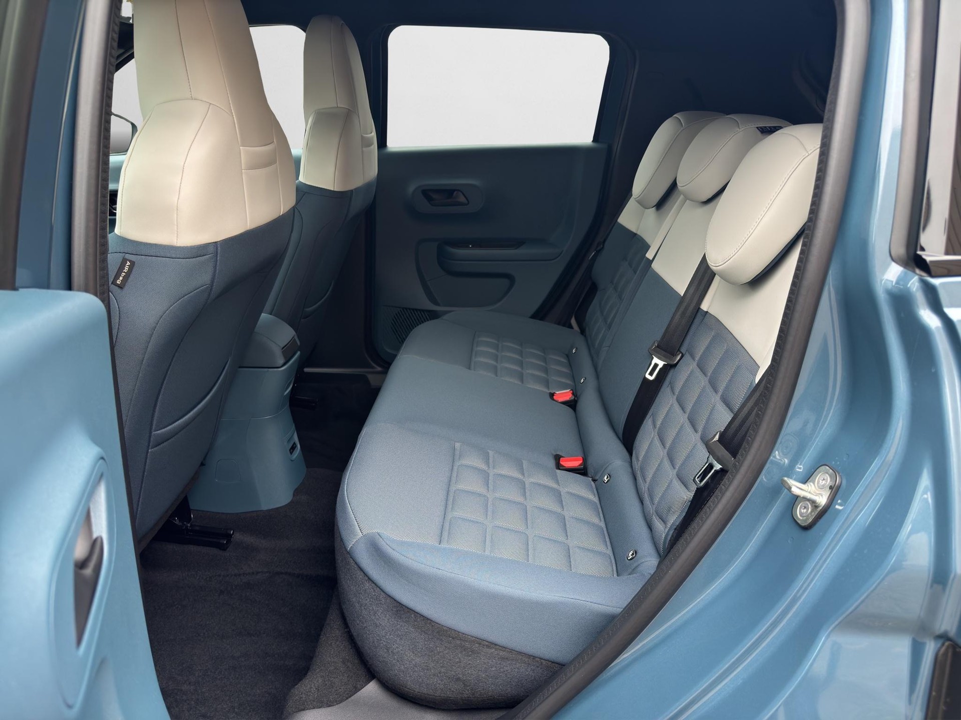 FIAT Grande Panda 1.2 Hybrid La Prima-image-11