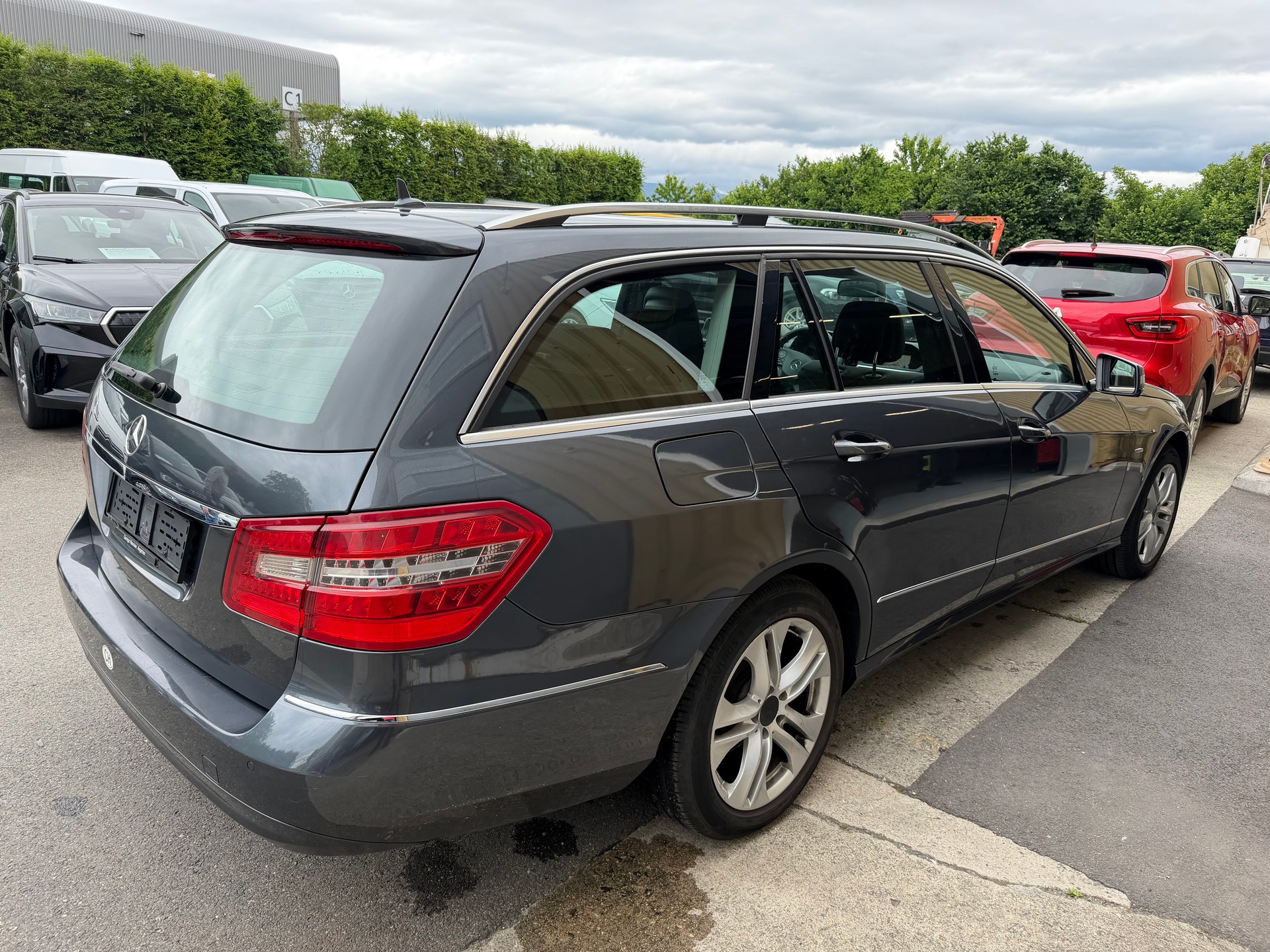 MERCEDES-BENZ E 200 CGI BlueEfficiency My Star Automatic-image-9