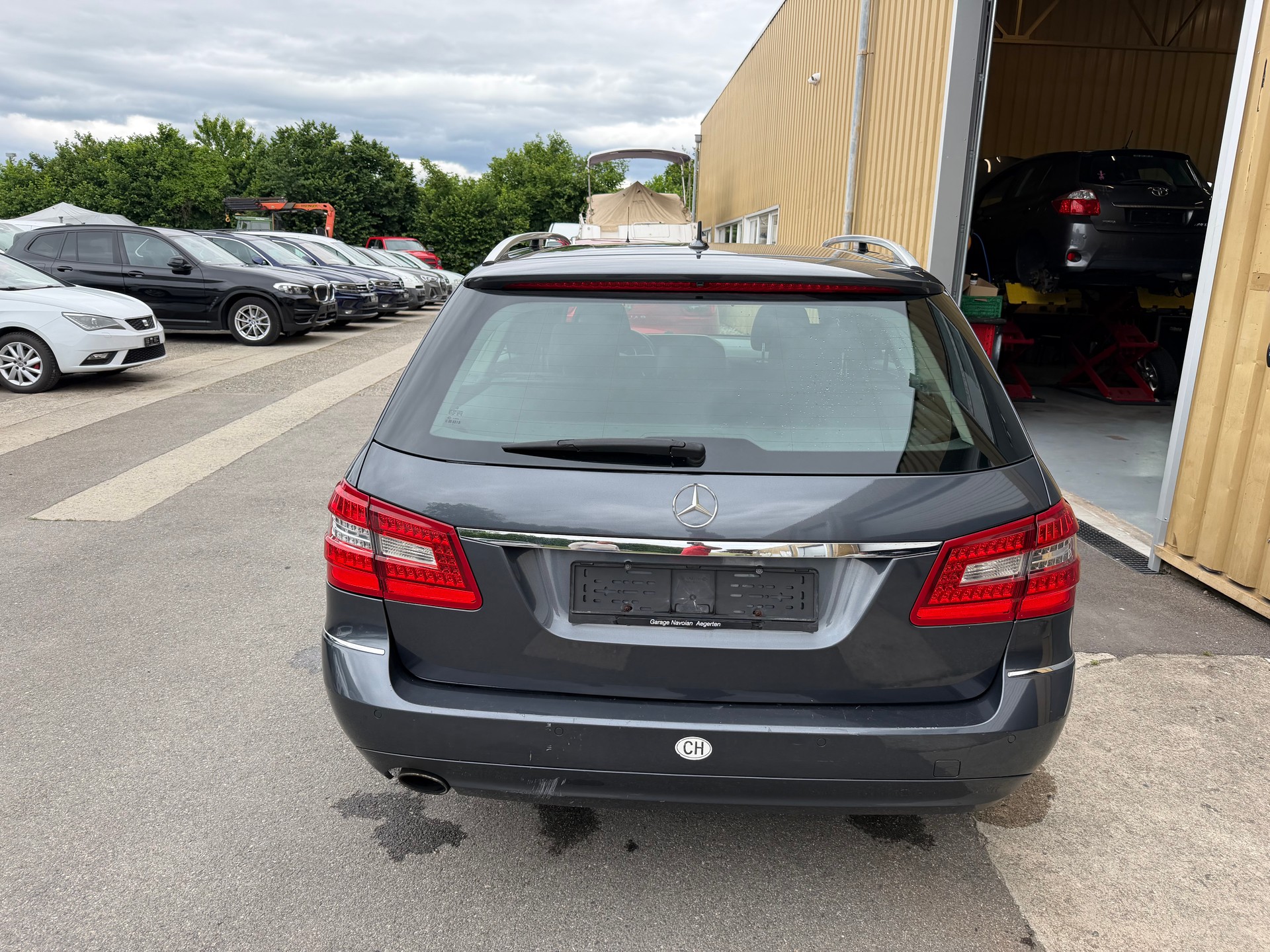 MERCEDES-BENZ E 200 CGI BlueEfficiency My Star Automatic-image-8