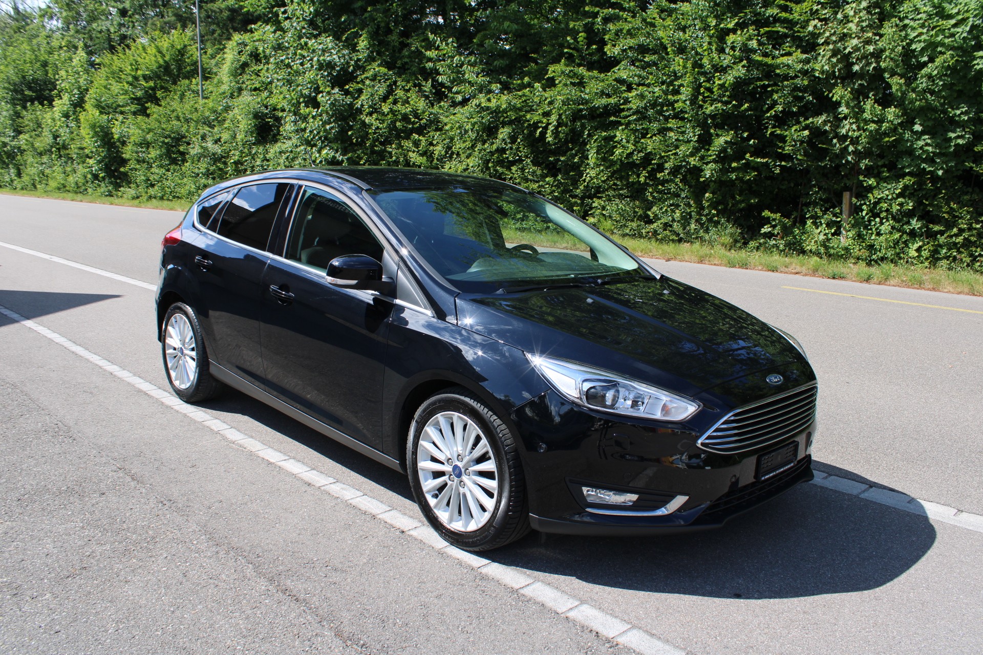FORD Focus 1.5 SCTi Titanium X-showroom-element-2