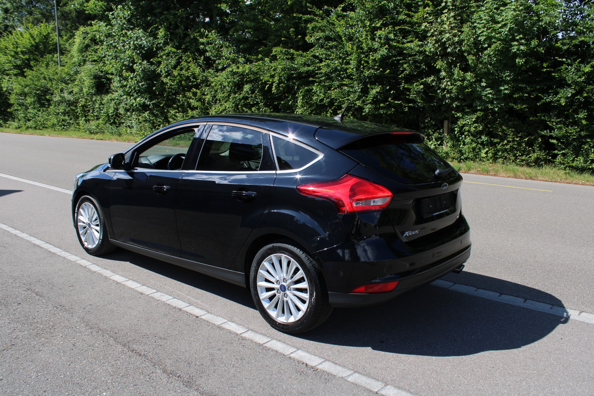 FORD Focus 1.5 SCTi Titanium X-showroom-element-1
