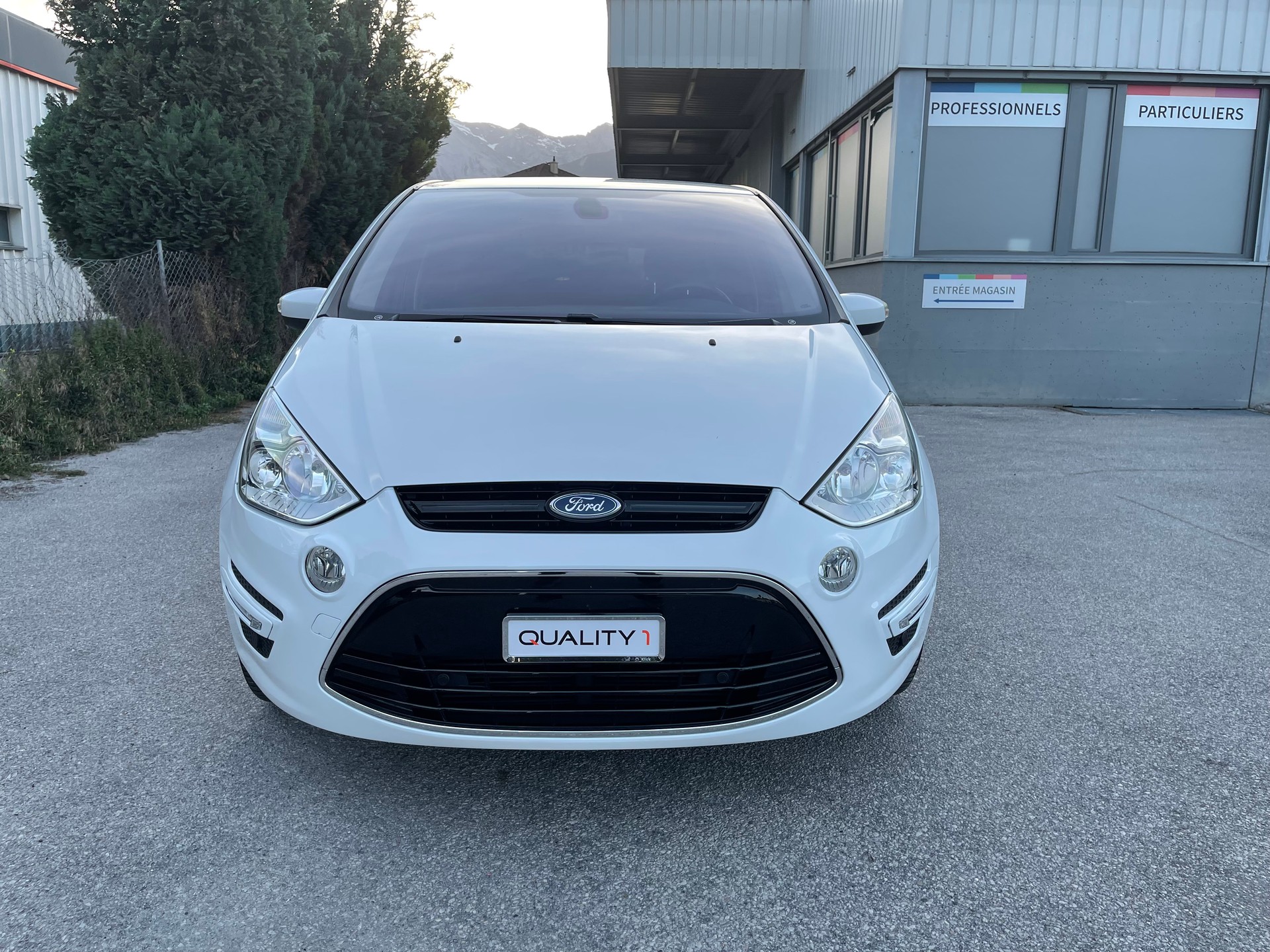 FORD S-Max 2.0 TDCi Titanium-image-27