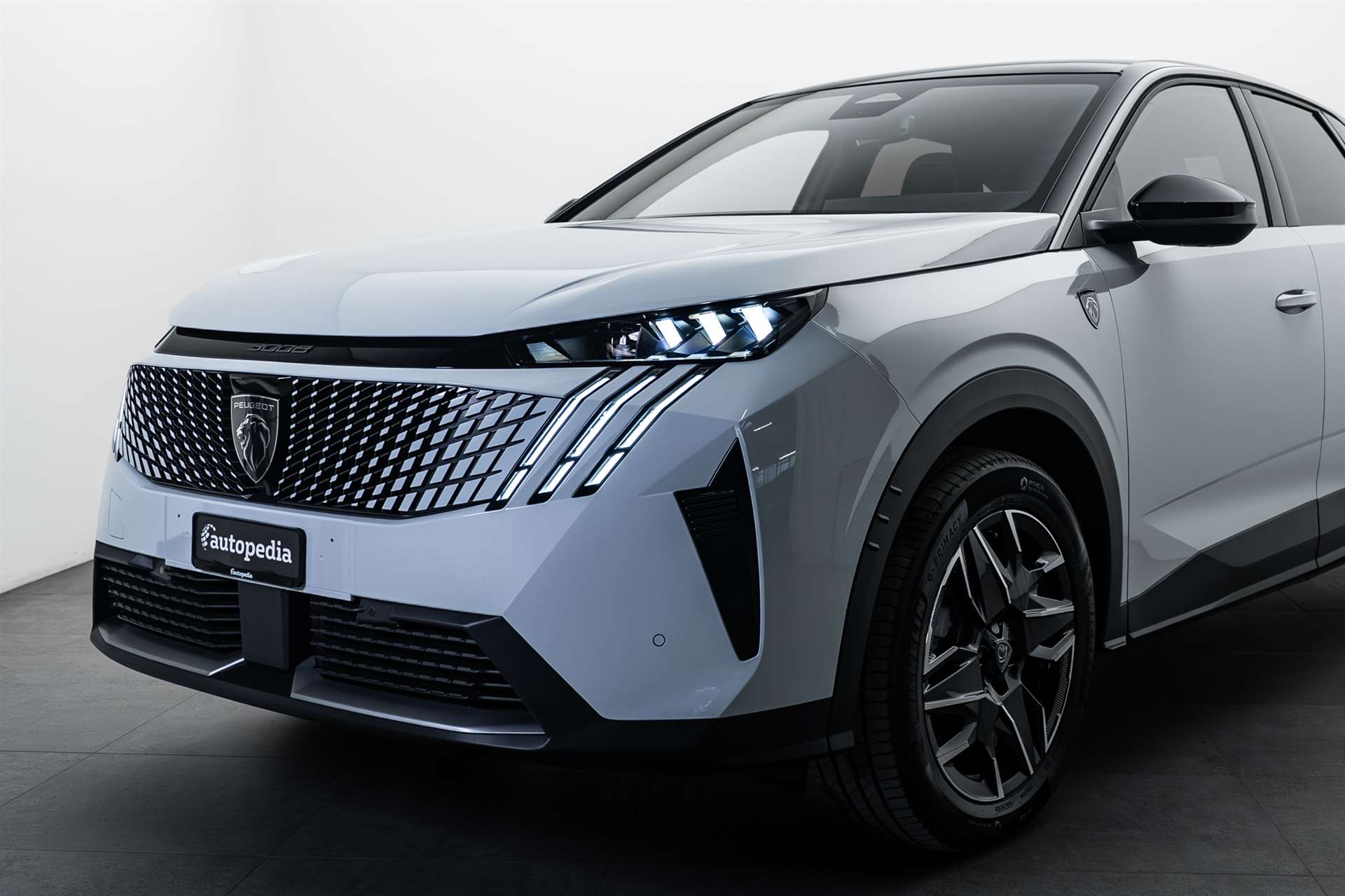 PEUGEOT 3008 145 e-DCS6 Hybrid GT Automat-showroom-element-1