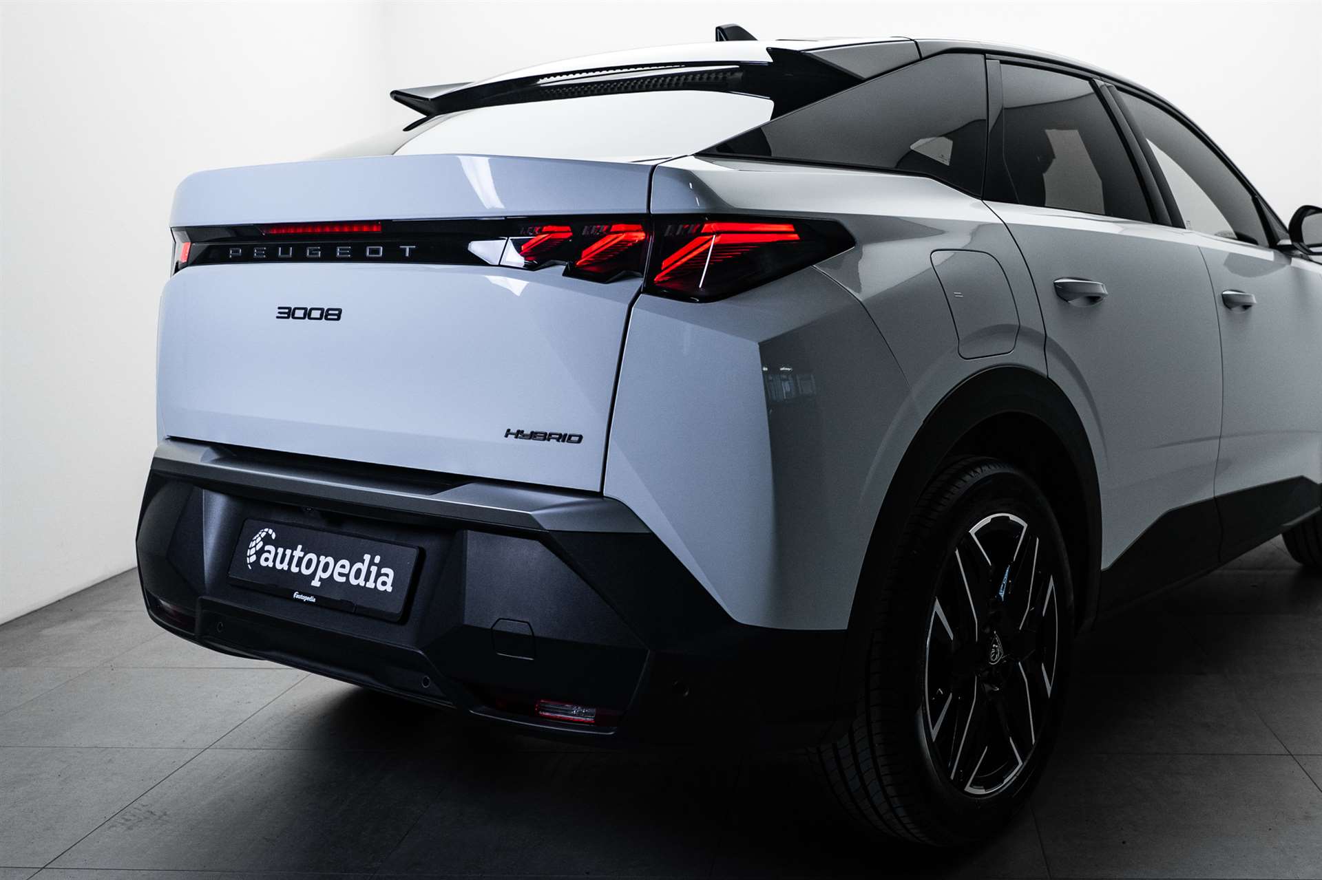 PEUGEOT 3008 145 e-DCS6 Hybrid GT Automat-showroom-element-3