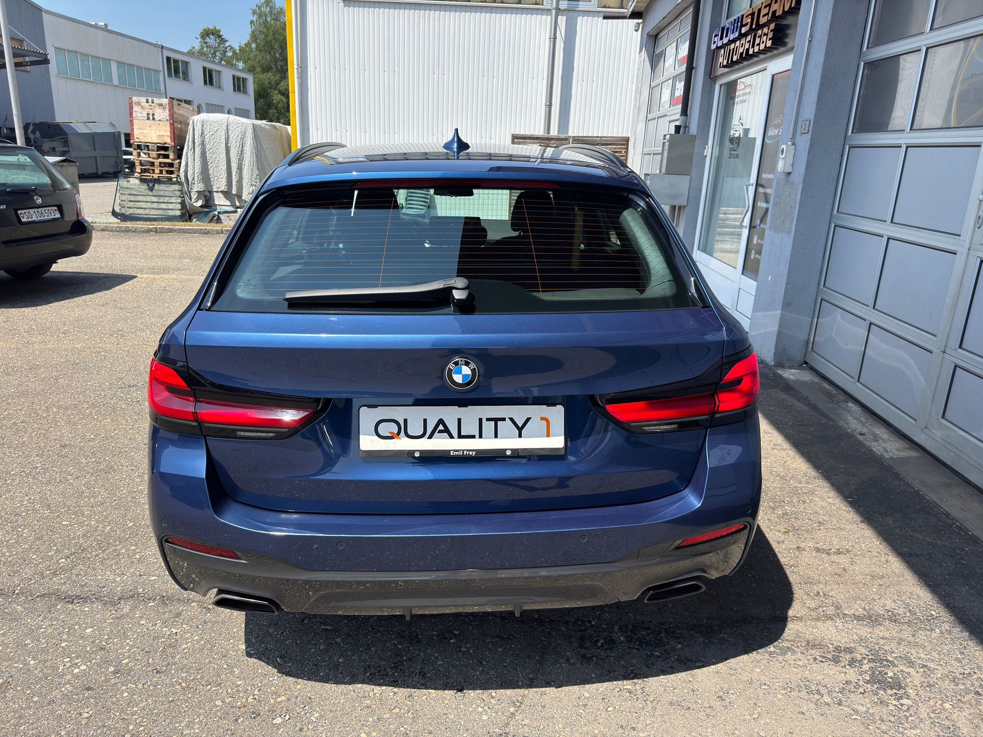 BMW 520d xDrive 48V Touring Steptronic-image-6