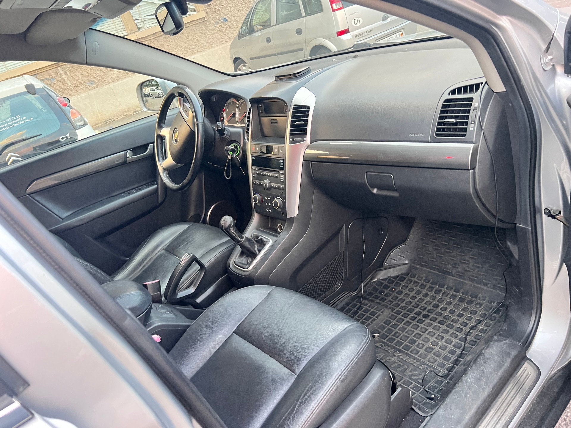 CHEVROLET Captiva 2.0 VCDi LS 4WD-image-8
