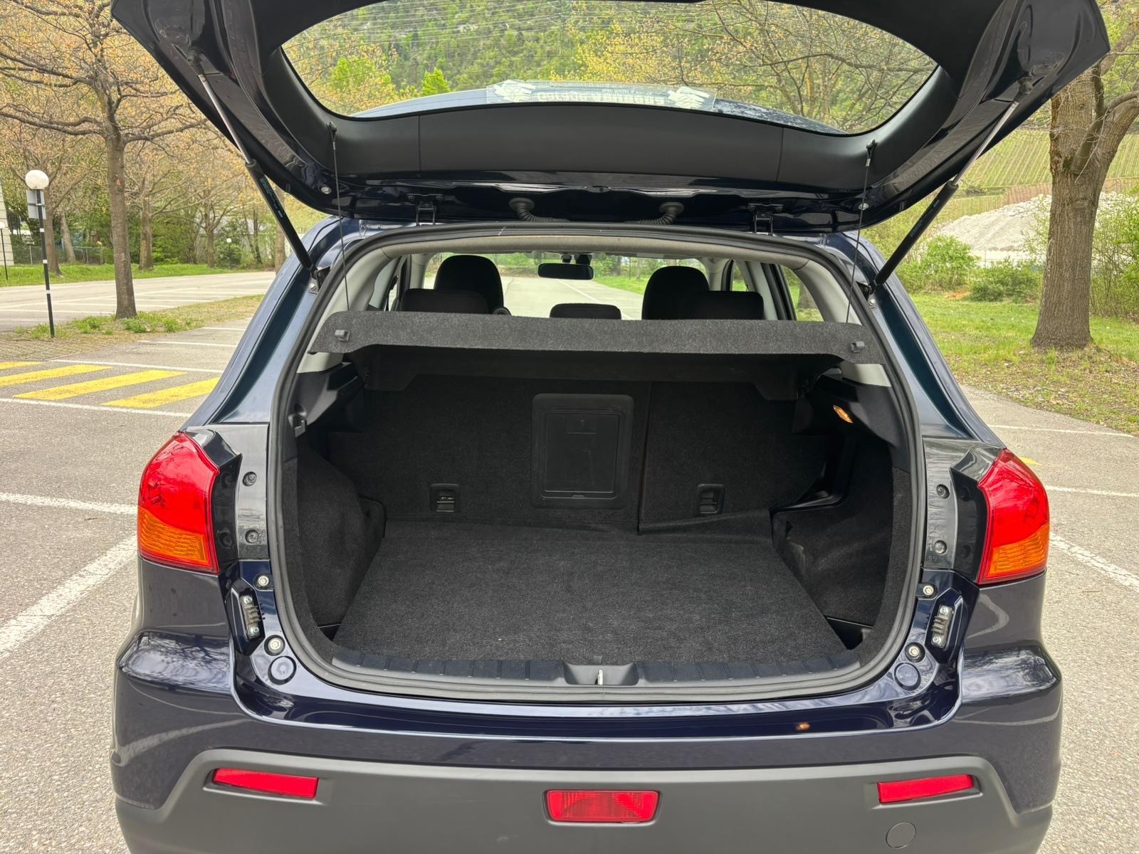 MITSUBISHI ASX 1.8 DID Intense 4WD-image-12