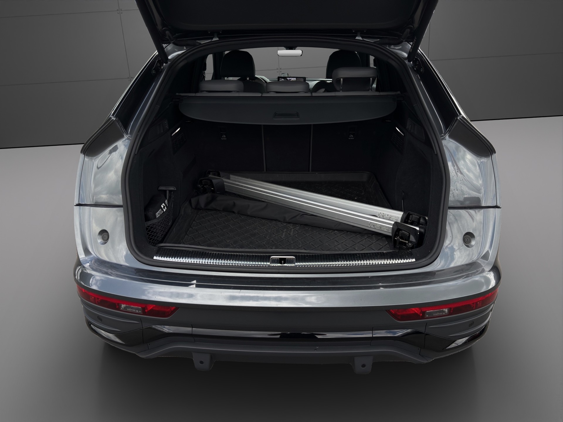 AUDI Q5 Sportback 40 TDI Blackedition quattro S-tronic-showroom-element-3