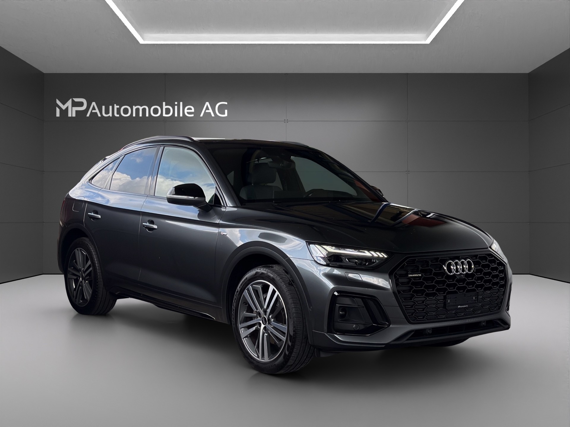 AUDI Q5 Sportback 40 TDI Blackedition quattro S-tronic-showroom-element-1