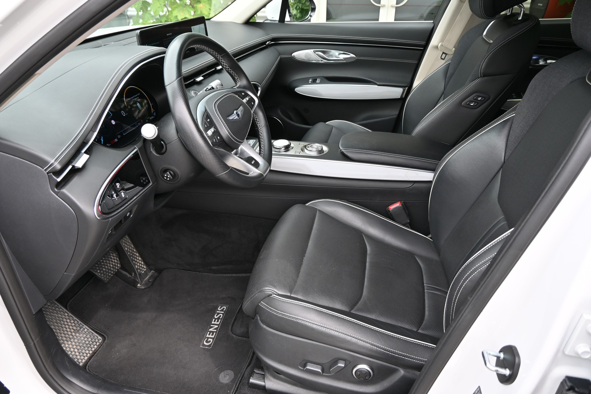 GENESIS GV70 Electrified Sport kWh 77,4 AWD 4X4 490PS-image-9