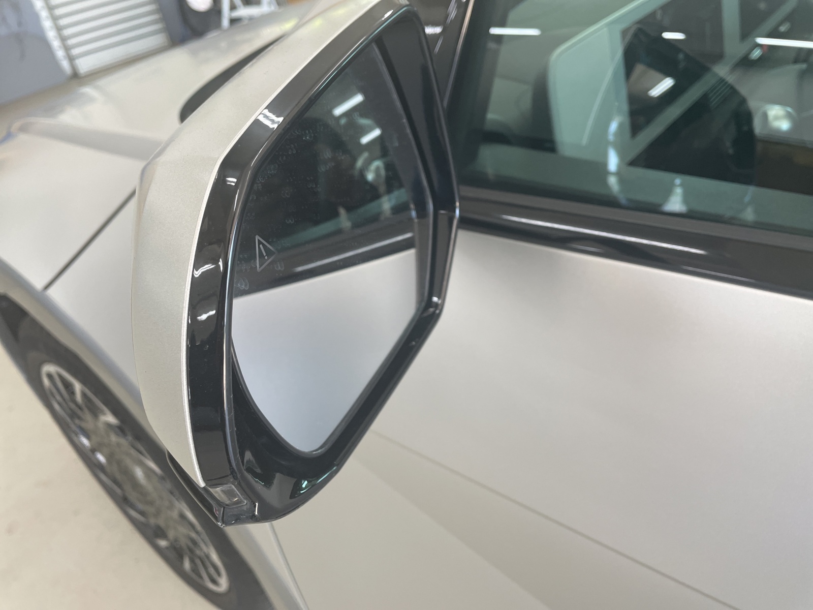 HYUNDAI Ioniq 5 72,6 kWh First Edition-image-12