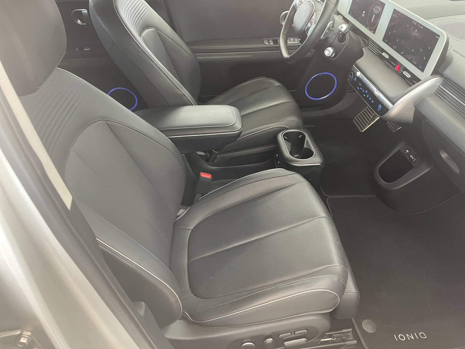 HYUNDAI Ioniq 5 72,6 kWh First Edition-image-8