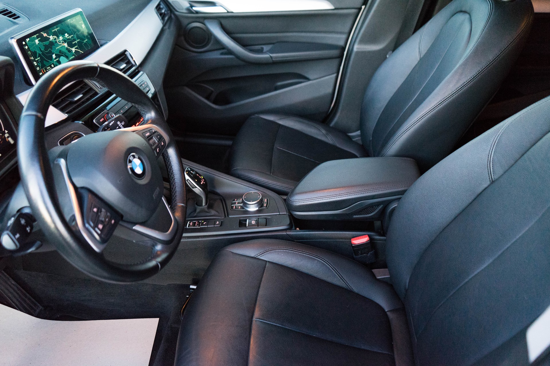 BMW X1 xDrive 18d Sport Line Steptronic-image-9