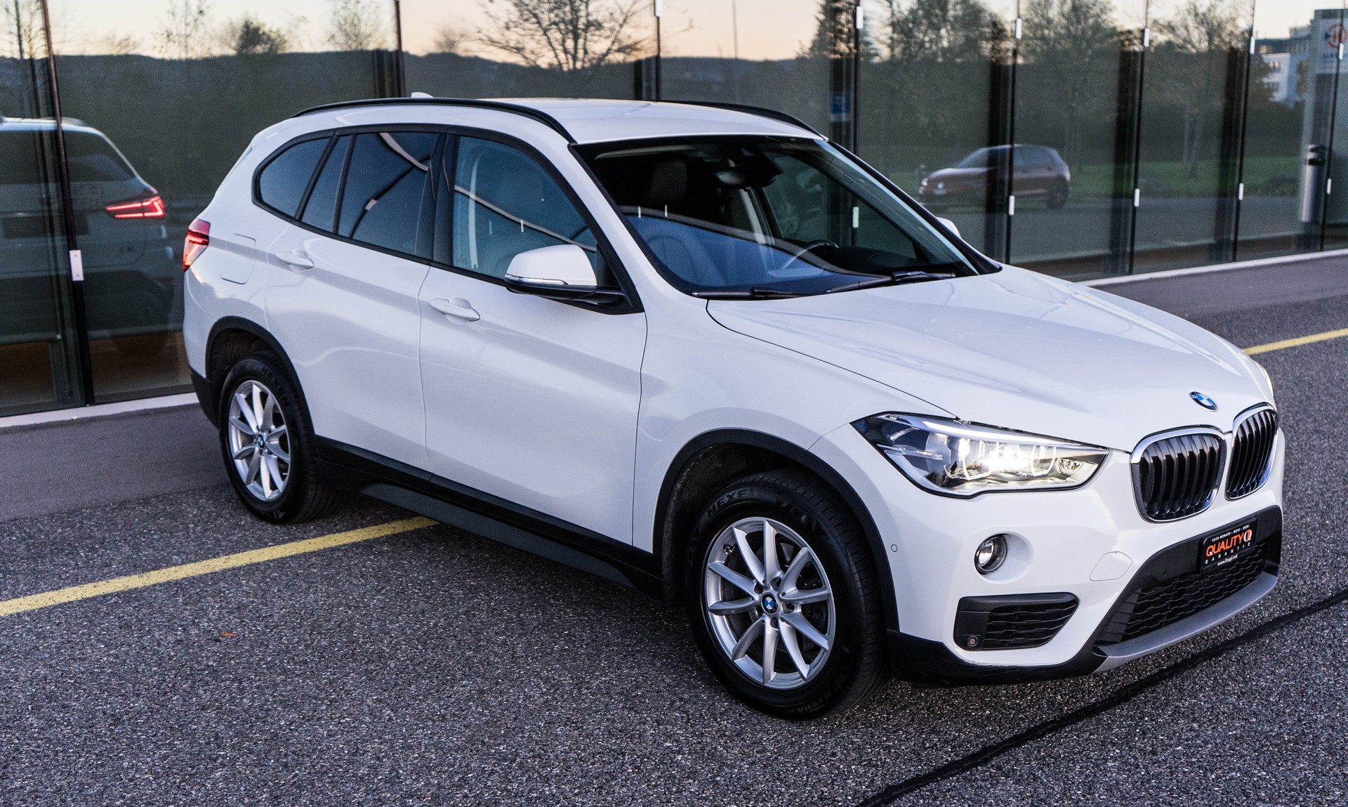 BMW X1 xDrive 18d Sport Line Steptronic-showroom-element-3