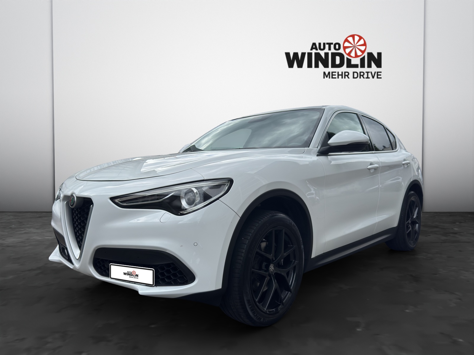 ALFA ROMEO Stelvio 2.0 Q4 280 Executive-showroom-element-1