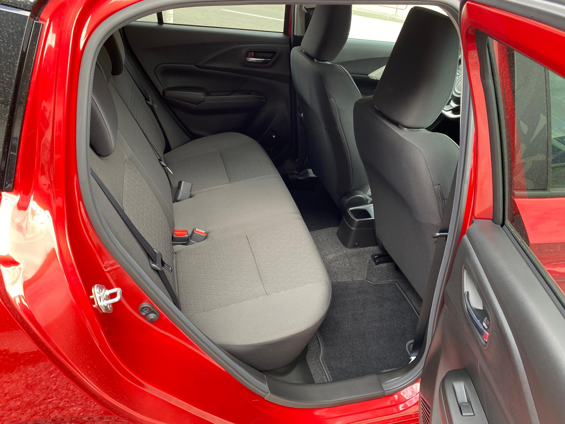 SUZUKI Swift 1.2 Sakura Hybrid 4x4-image-7