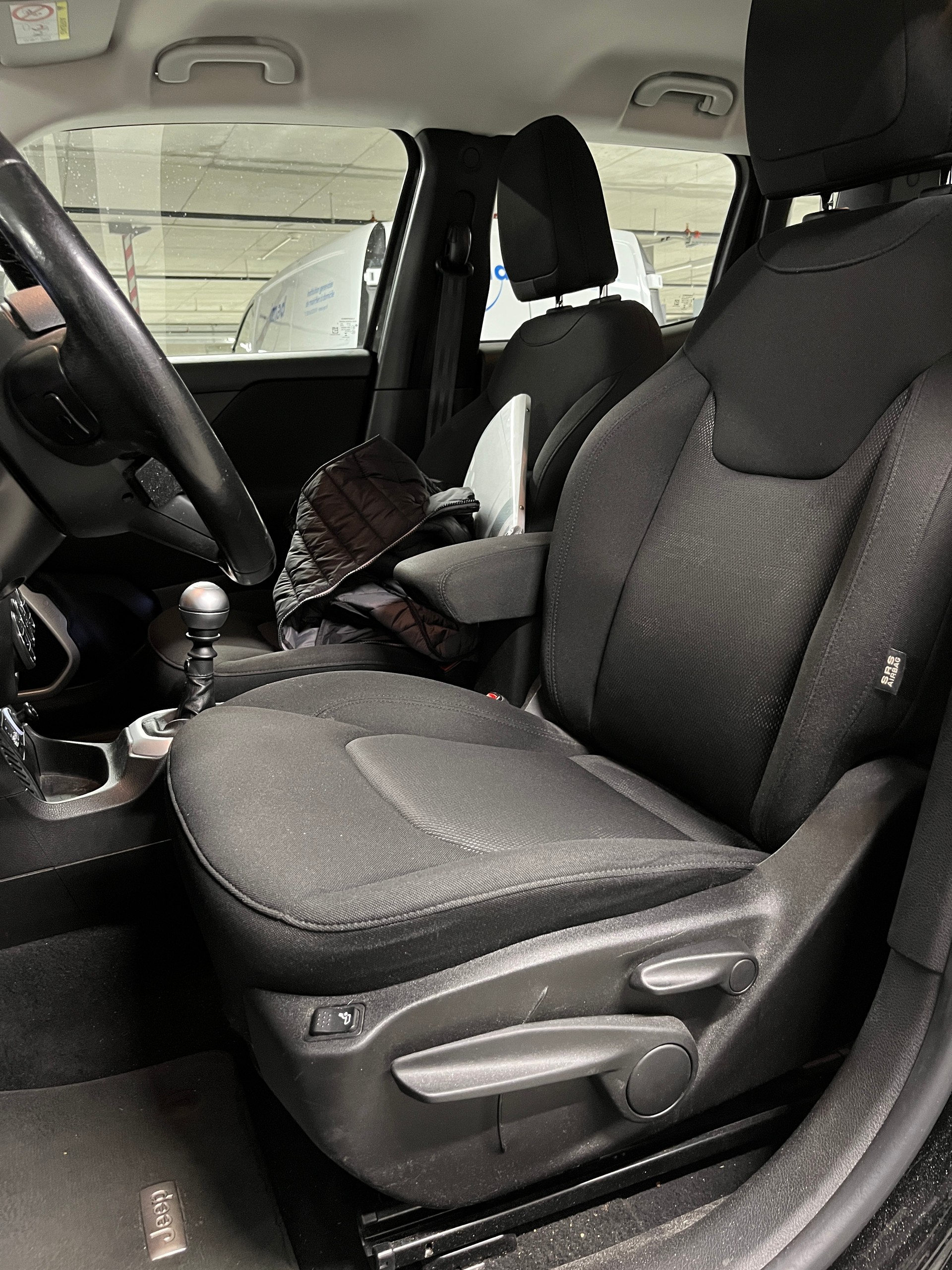 JEEP Renegade 1.4 Turbo Longitude-image-14