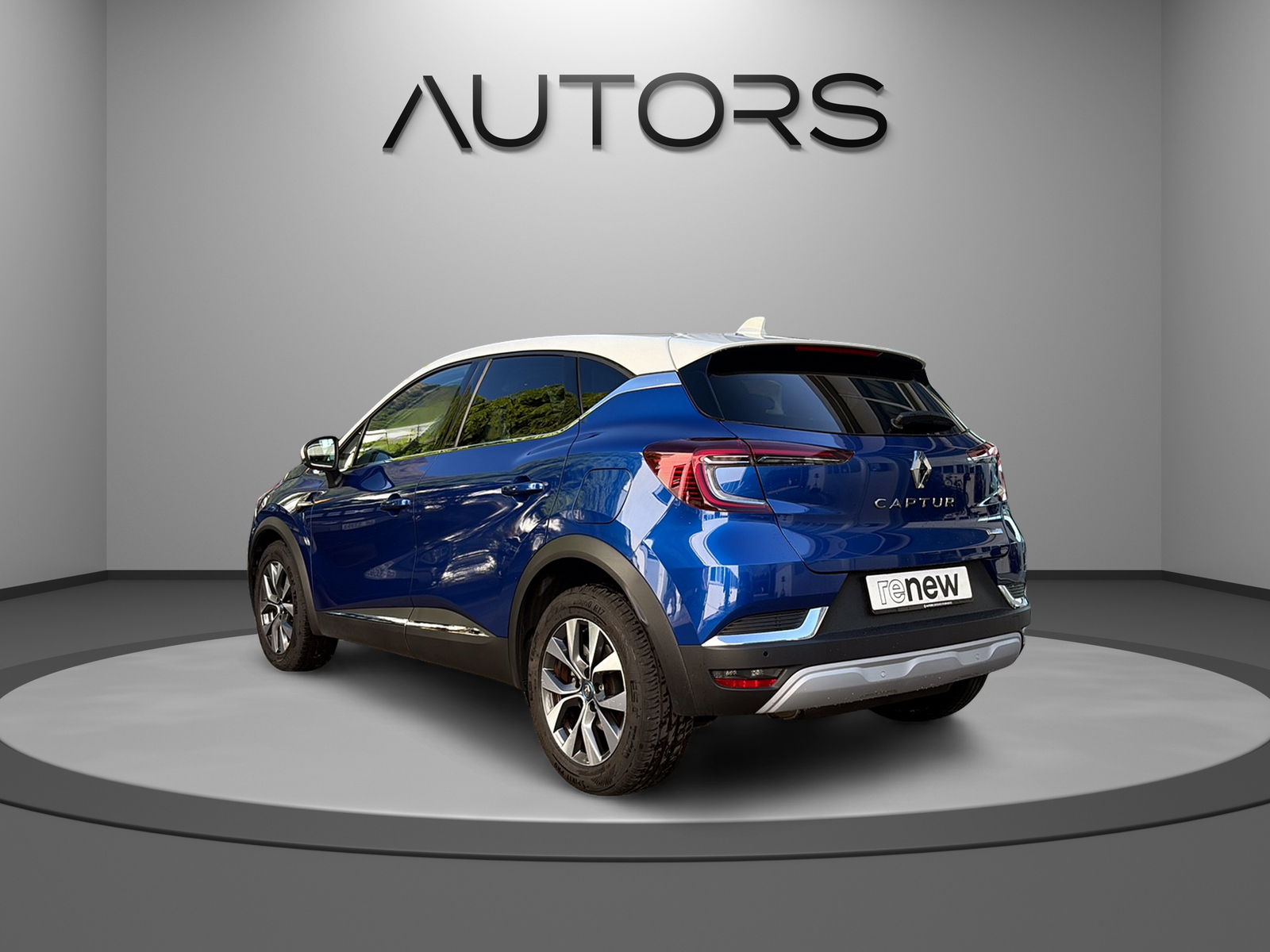 RENAULT Captur 1.6 E-Tech 160 Intens DHT-showroom-element-2