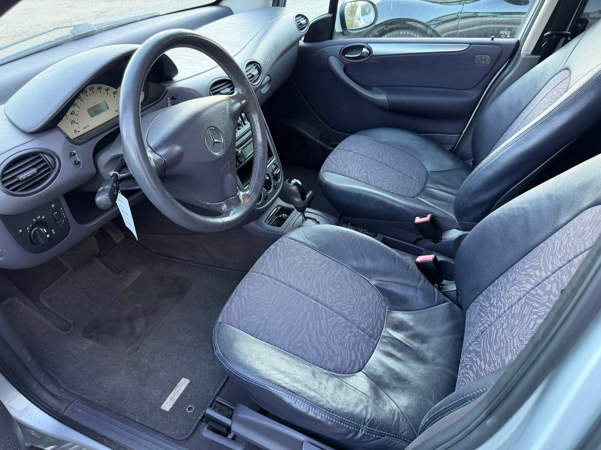 MERCEDES-BENZ A 190 L Elégance-image-9
