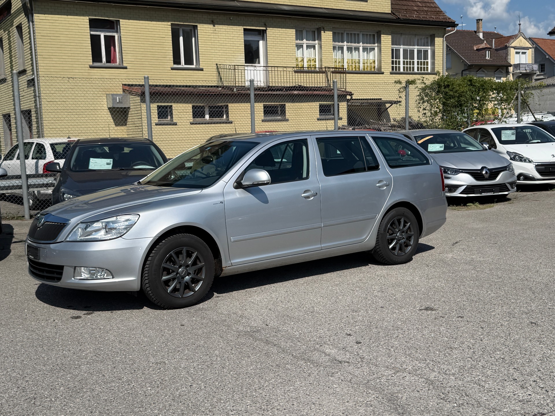 SKODA Octavia 1.9 TDI Elegance-image-2