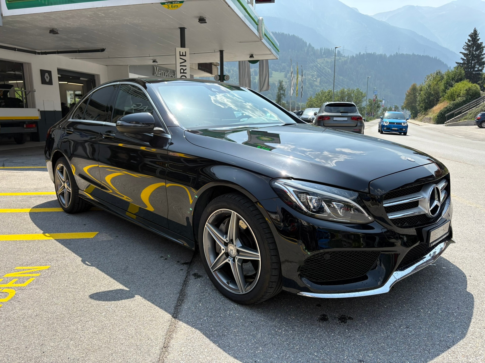 MERCEDES-BENZ C 400 AMG Line 4Matic-showroom-element-2