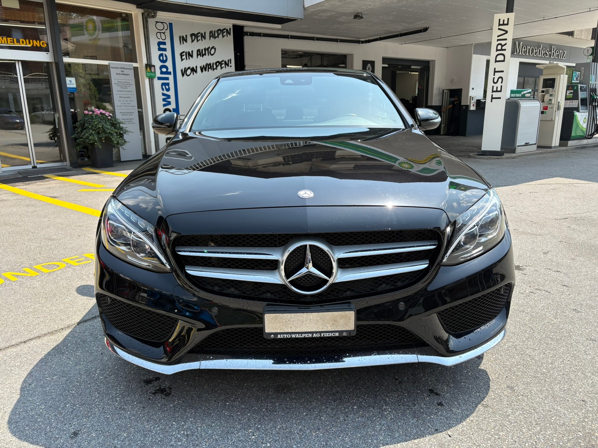 MERCEDES-BENZ C 400 AMG Line 4Matic-showroom-element-1