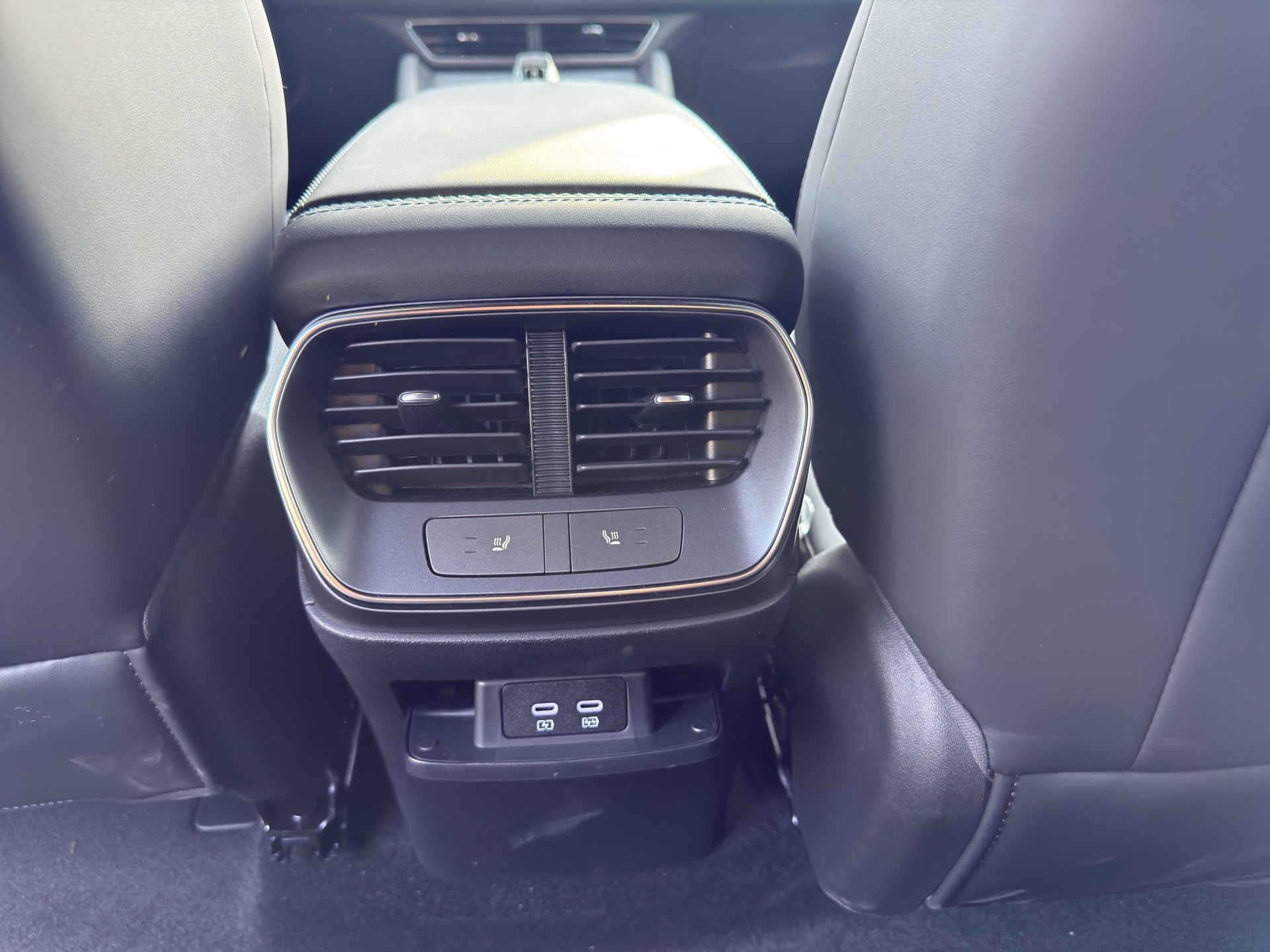 BYD Sealion 7 91,3 kWh Excellence AWD-image-7