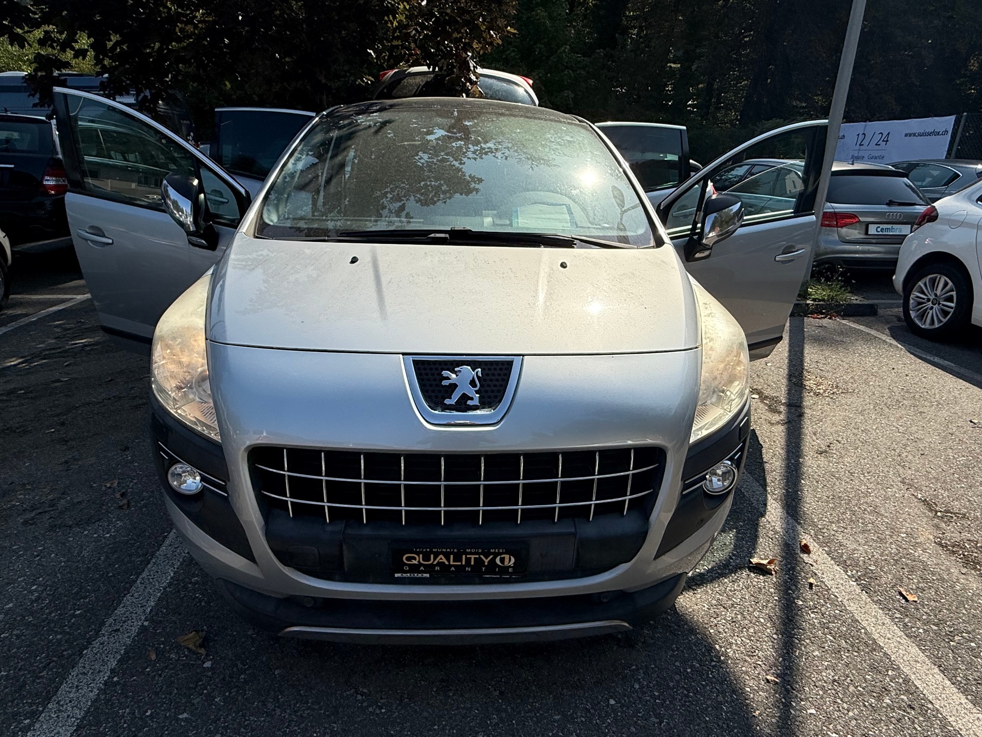 PEUGEOT 3008 1.6 16V T Sport Pack-showroom-element-1
