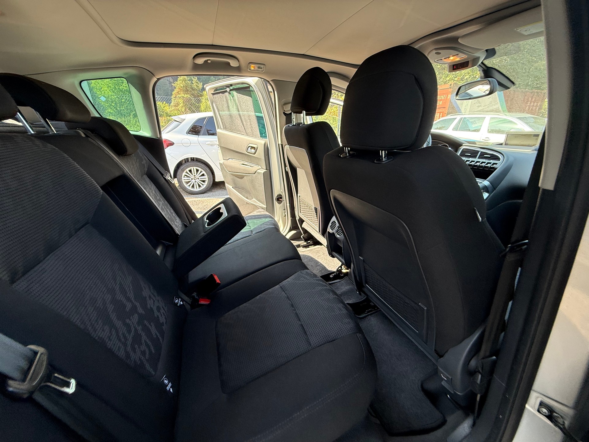PEUGEOT 3008 1.6 16V T Sport Pack-image-10