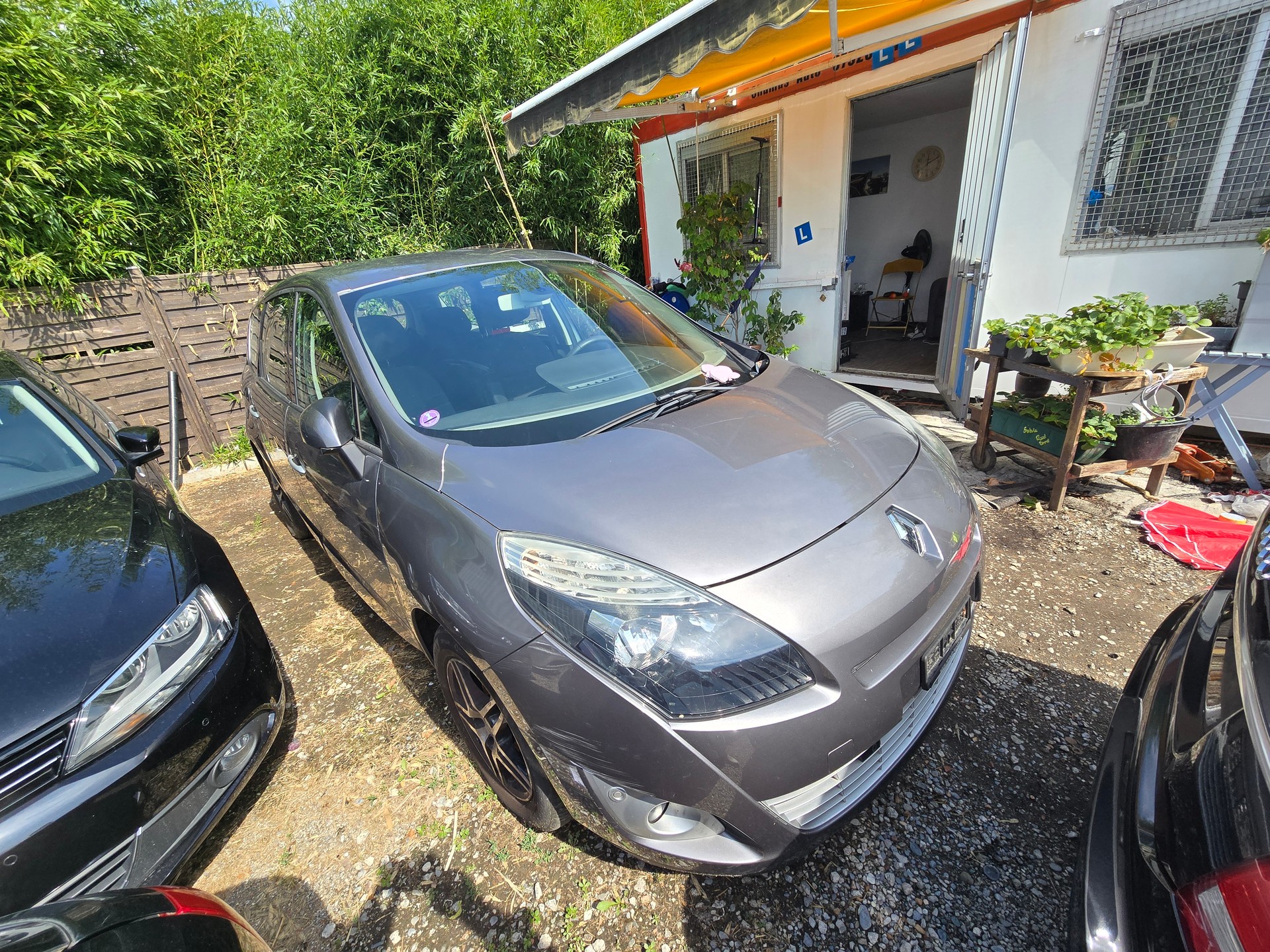 RENAULT Grand Scénic 1.4 16V Turbo Privilège-image-1
