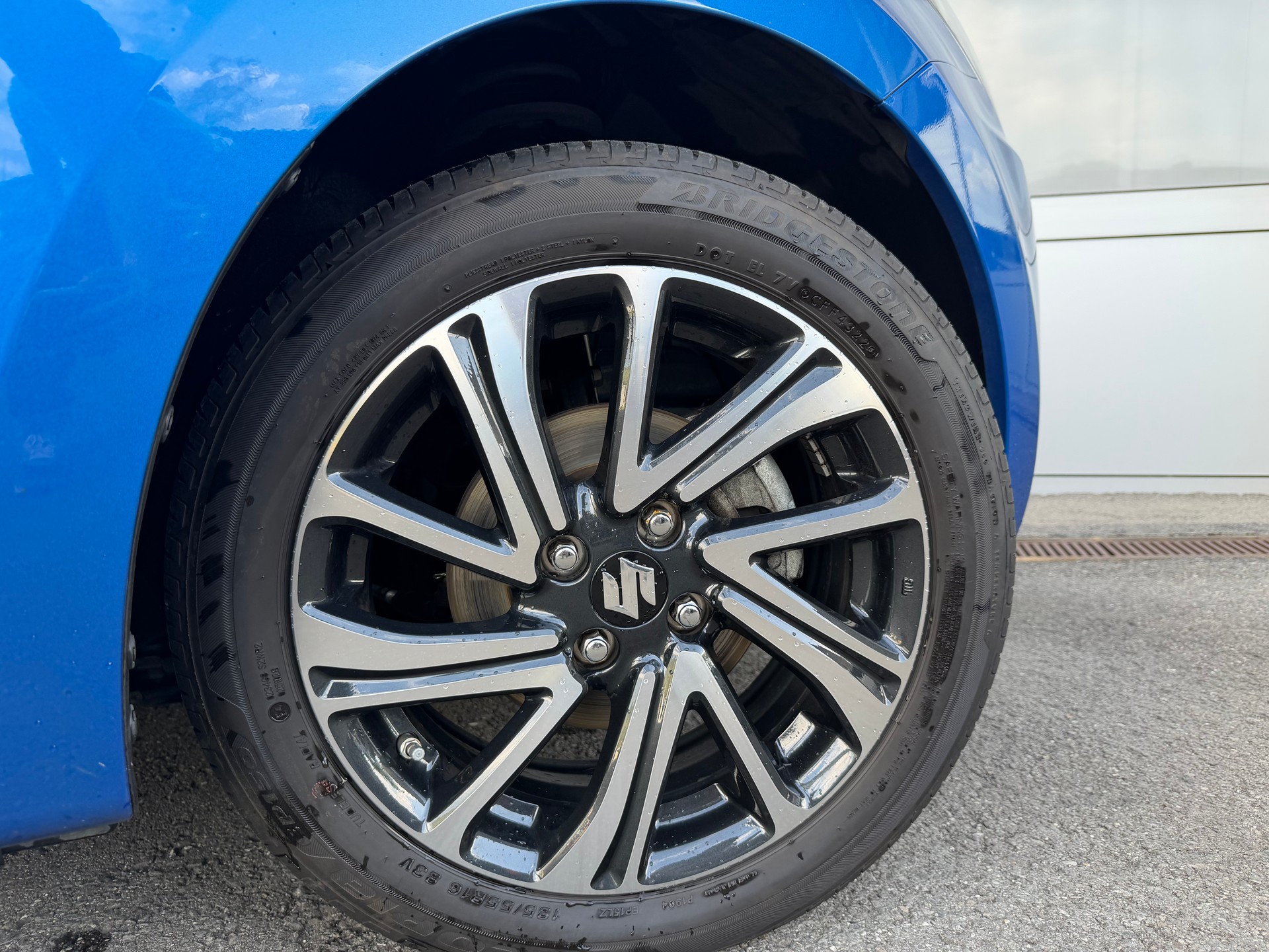 SUZUKI Swift 1.2 Compact Top Hybrid-image-7