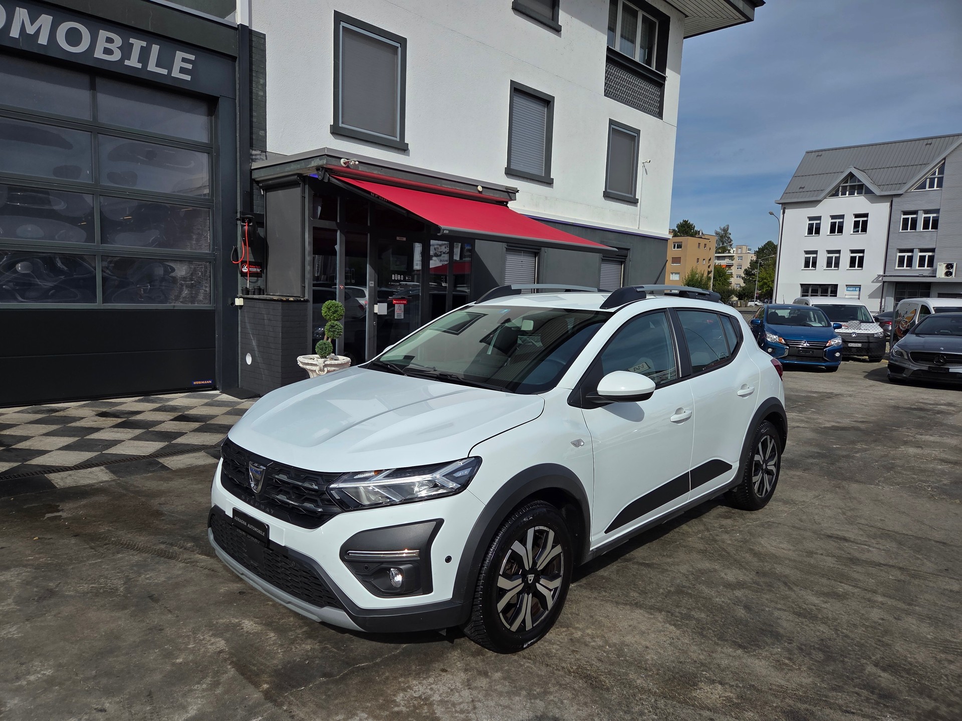 DACIA Sandero Stepway TCe 90 Comfort CVT-showroom-element-2