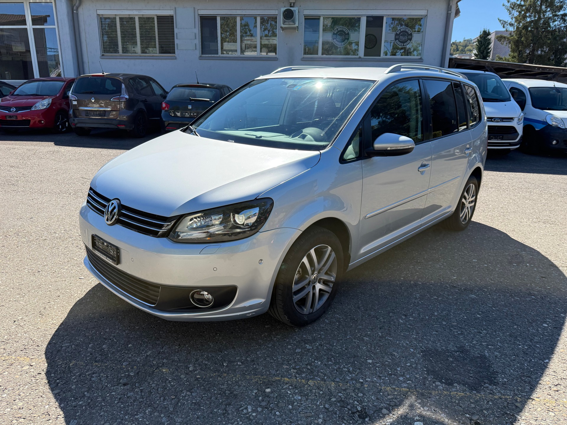 VW Touran 1.4 TSI Highline DSG-showroom-element-1