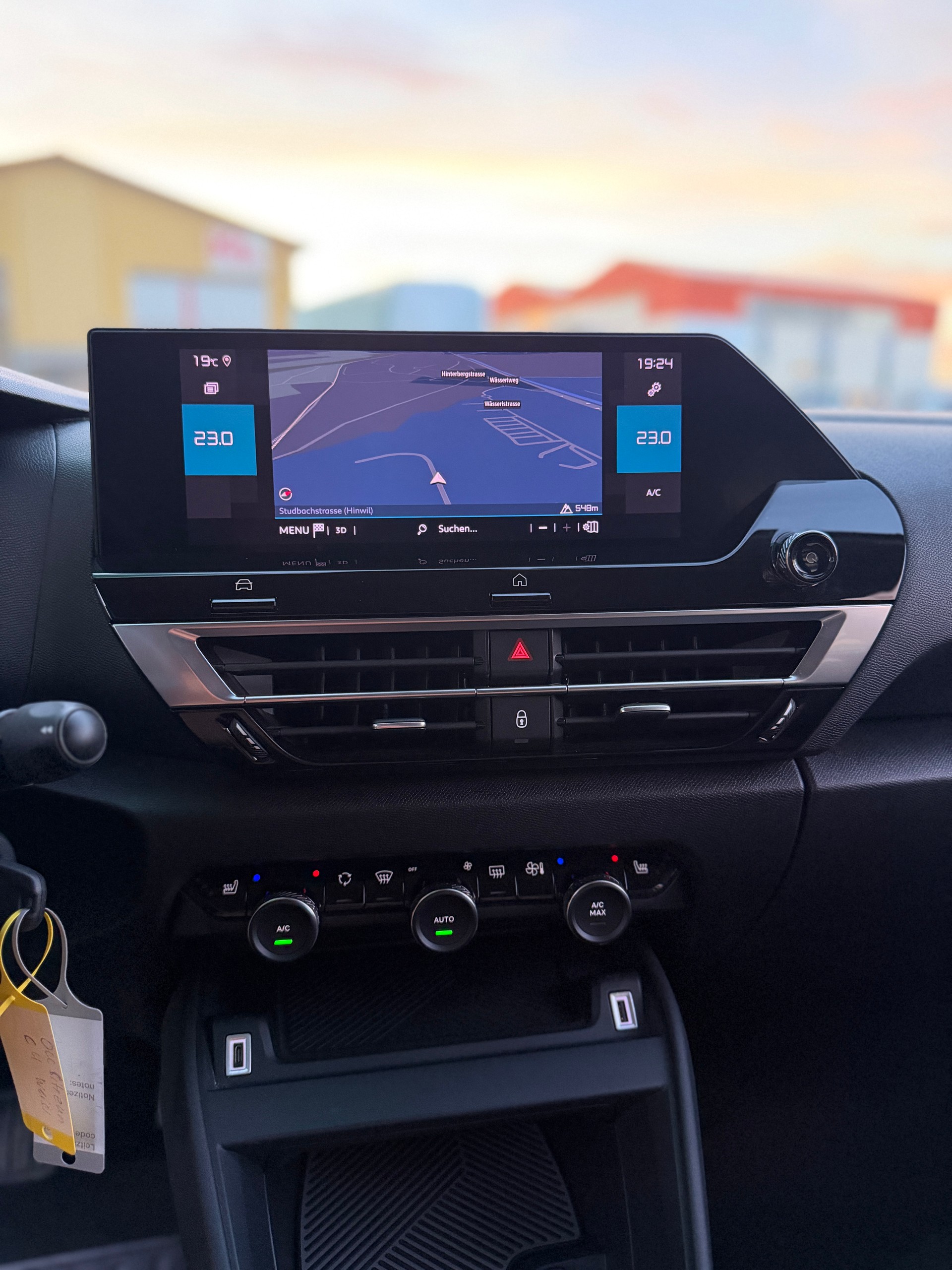 CITROEN C4 1.2 Pure Tech Swiss Edition EAT8-image-10